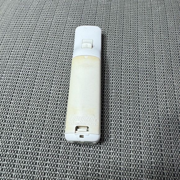 Official Nintendo Wii Remote Controller RVL- 003 OEM White - Picture 5 of 6
